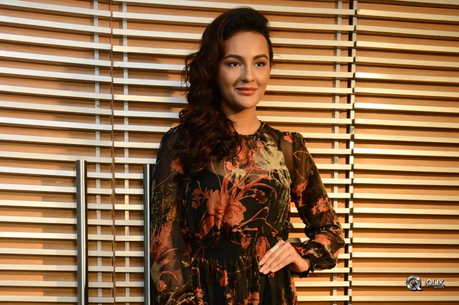 Seerat-Kapoor-Interview-About-Raju-Gari-Gadhi-2-Movie